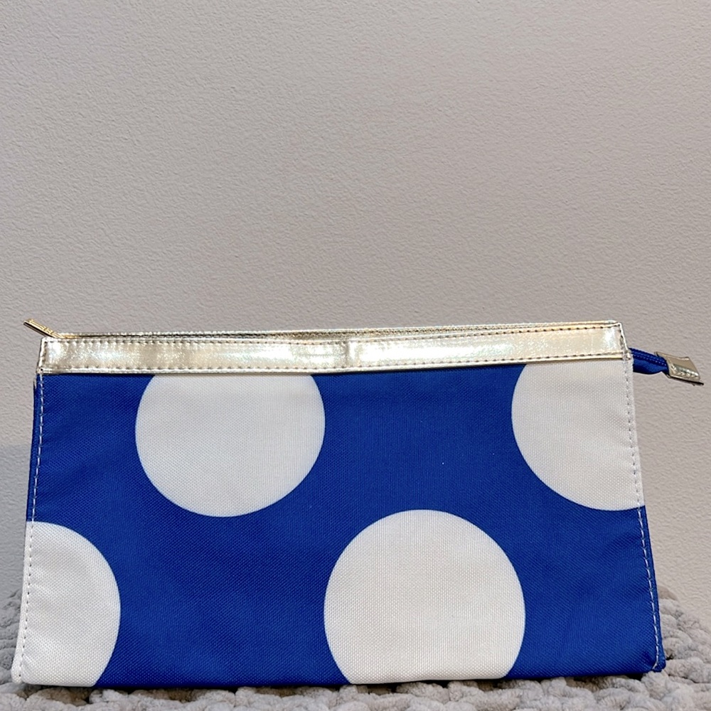 NWOT Elizabeth Arden cosmetic case/pouch
